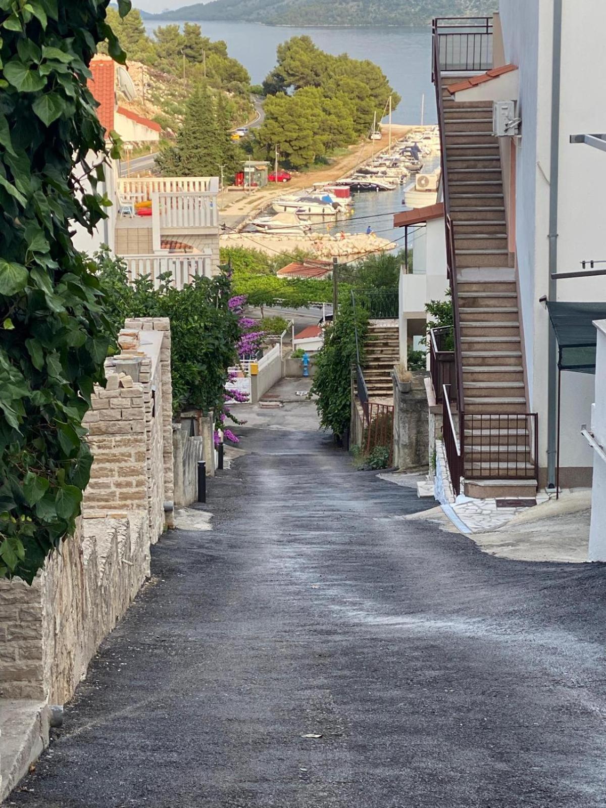 Apartmani Ines Marina Exteriér fotografie