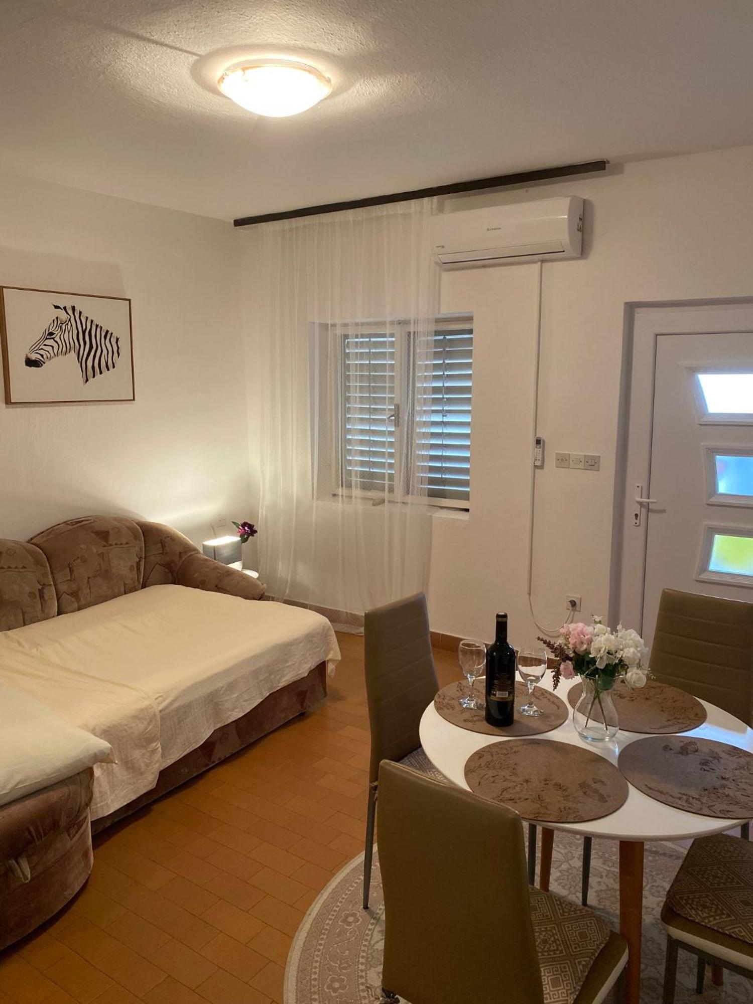 Apartmani Ines Marina Exteriér fotografie